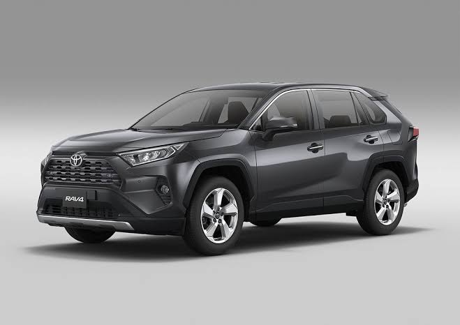 تويوتا تطلق RAV4 في مصر بمحرك 2.5 لتر وتجهيزات متكاملة