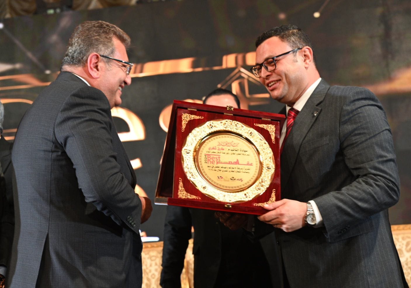 وزير الإسكان