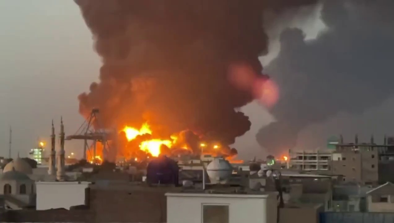 استهداف مطار بورتسودان