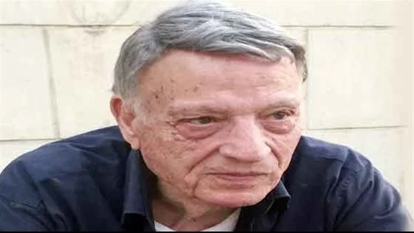 الكاتب الصحفي محمد عبد المنعم