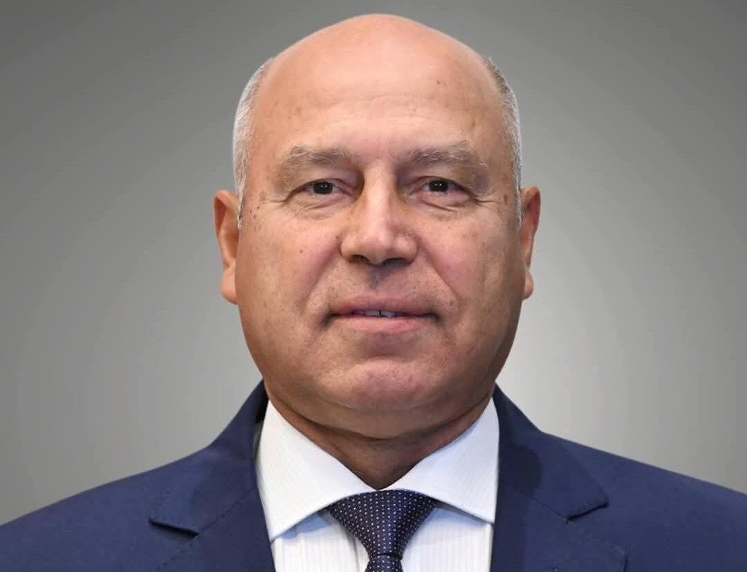 الفريق مهندس كامل الوزير وزير النقل