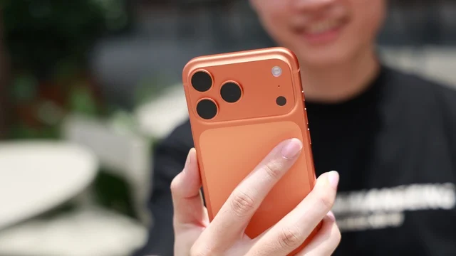 iPhone 17