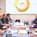 وزيرا العمل والصناعة