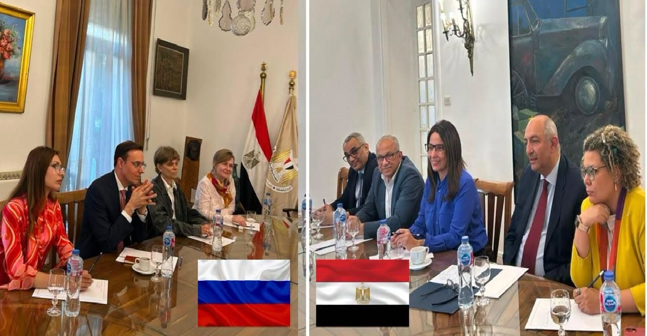 وزيرة الثقافة