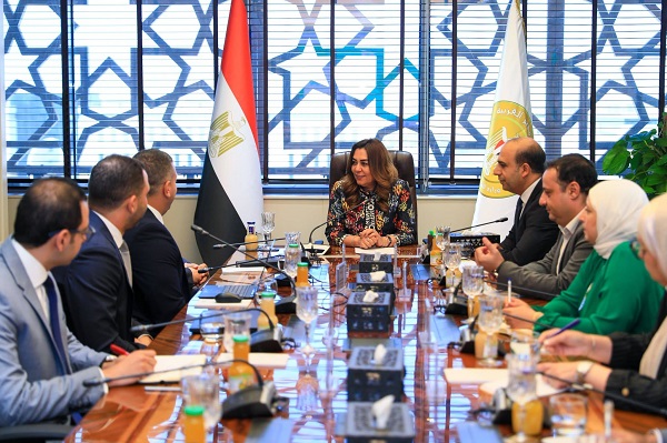 وزيرة التنمية المحلية والبيئة